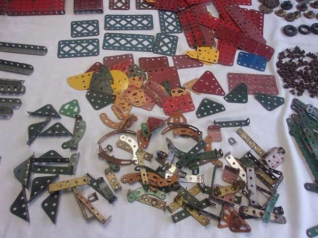 Huge lot of vintage Meccano parts - over 6kg