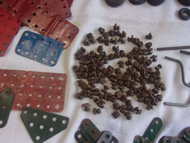 Huge lot of vintage Meccano parts - over 6kg