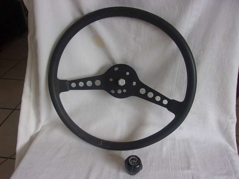 Vintage sports steering wheel & leather gear shift knob for 1 bid