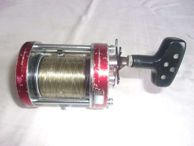 Vintage Abu Sweden Ambassadeur 7000 fishing reel