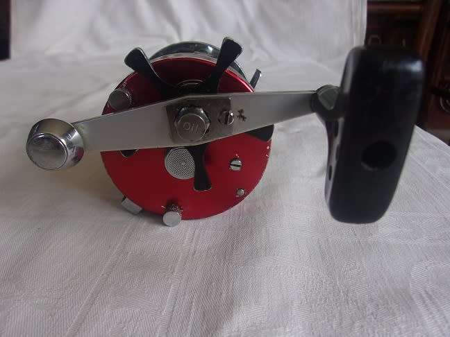 Vintage Abu Sweden Ambassadeur 7000 fishing reel