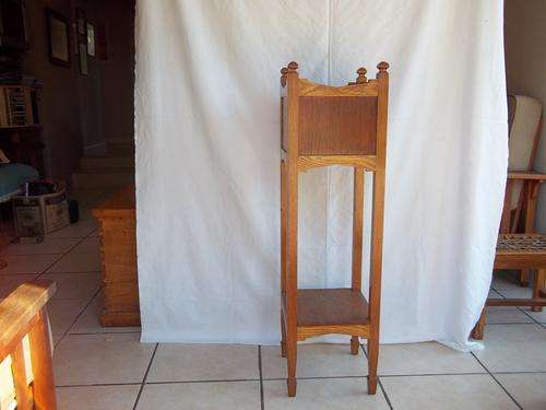 Beautiful antique oak pot plant stand