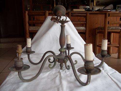 Lovely vintage 5 arm/light brass chandelier