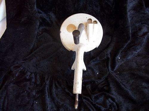 Vintage enamel metal bean slicer