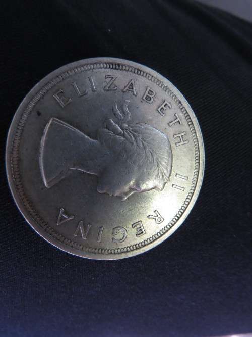 1954  5 SHILLING    - LOW MINTAGE - SCARCE- LOW START !