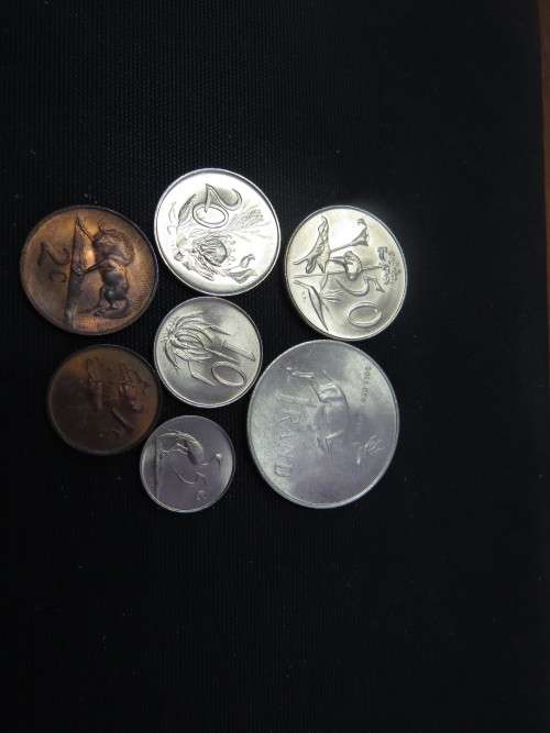 1967  E     set of UNC  coins incl  silver R1