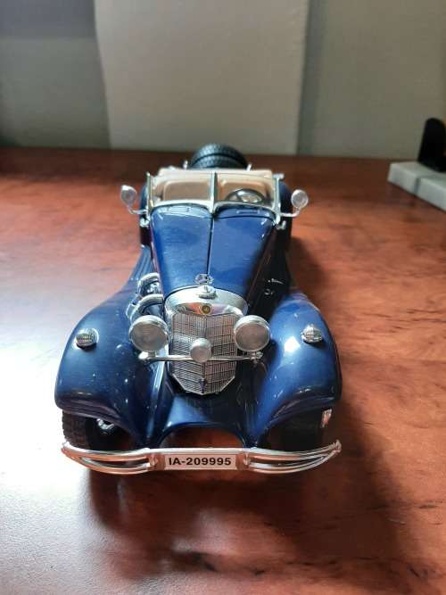 STUNNING  LARGE MODEL OF 1936 MERC ROADSTER