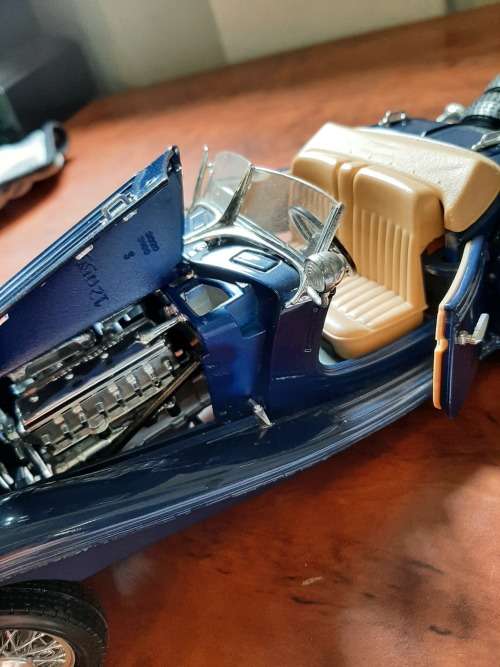 STUNNING  LARGE MODEL OF 1936 MERC ROADSTER
