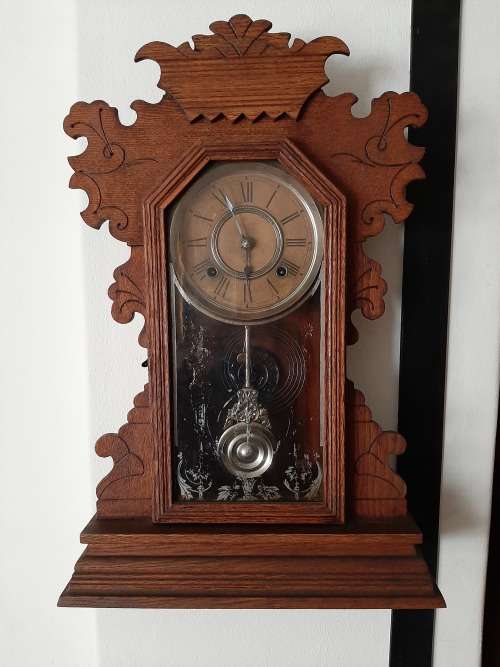 1882  patent   Ansonia Clock   made in New York  good working order with key  chimes 30/60min and