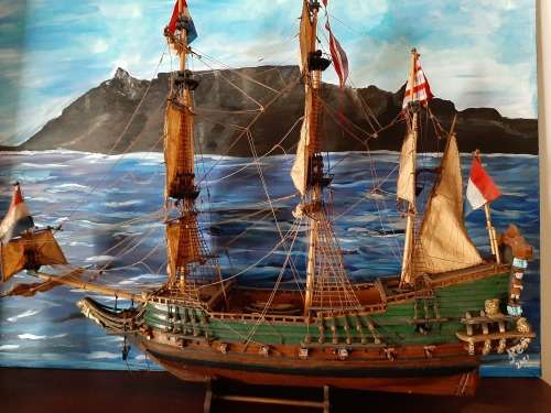 DIE DROMMEDARIS   SAIL  SHIP MODEL !! LARGE