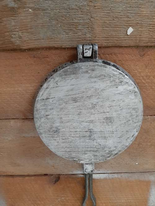 VINTAGE  HEAVY STEEL JAFFEL MAKER