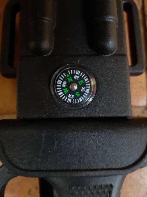 LARGE BLACK  SURVIVAL KNIFE   FLINT and COMPASS