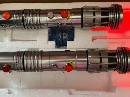 Star Wars - Master Replicas - Mint Darth Maul Double Bladed Collectible Lightsaber SW-214 Rare!
