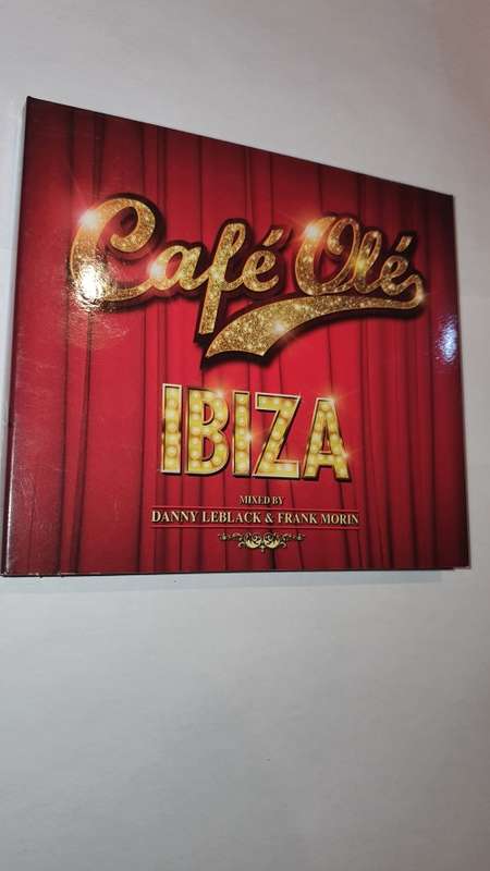 Various Artists - Café Ole Ibiza 2011by Various Artists2 CD set
