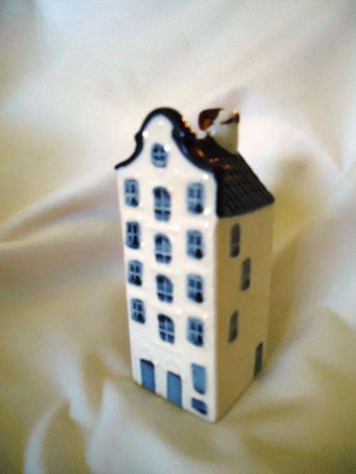 KLM HOUSE FRENZY!!! OLD BLUE DELFT KLM HOUSE RYNBENDE NR 33