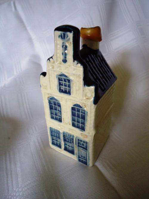 KLM HOUSE FRENZY!!! OLD BLUE DELFT KLM HOUSE HENKES NR 24