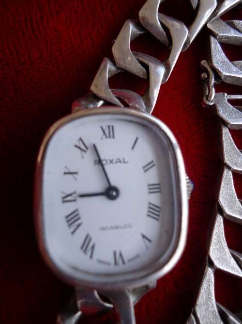 VINTAGE ROXAL SWISS MADE SERLING SILVER LADIES WATCH,WORKING