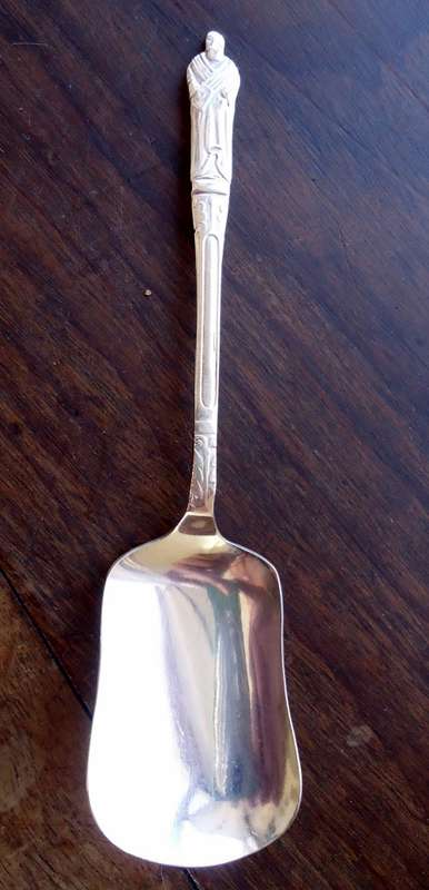 RARE  VINTAGE APOSTEL SILVERPLATE SUGARSPOON IN GREAT CONDITION,VERY COLLECTABLE!!