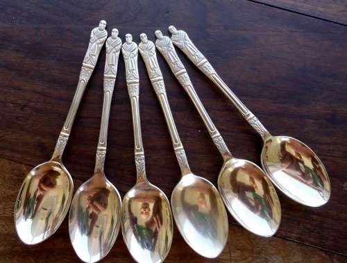 RARE  VINTAGE SET OF SIX APOSTEL SILVERPLATE TEA/COFFEESPOONS (SET 1) IN GREAT CONDITION