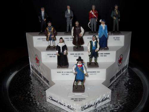 VERY COLLECTABLE!!!COMPLETE VINTAGE CALTEX COLLECTORS SET LEAD FIGURINES'' SUID AFRIKAANSE ERFENIS''