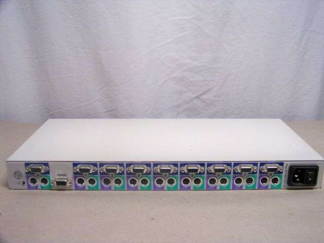 Compaq 106-1502-01 E01004B Series 8-Port KVM Switch