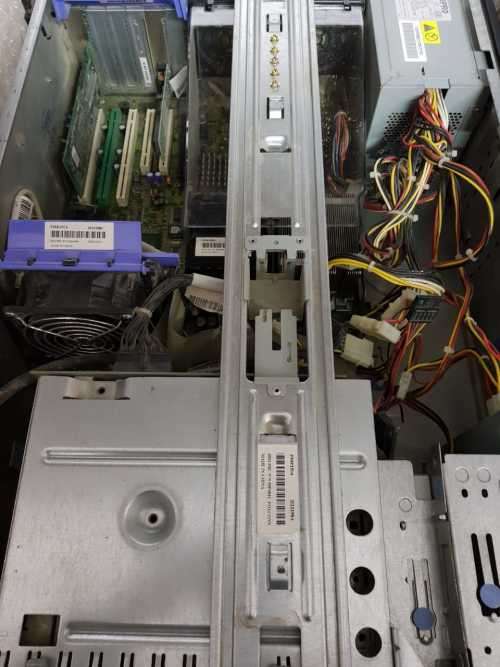 IBM X Series 226 Tower Server G3 XEON 2.8Ghz/2GB Ram/2 x 36GB HDD