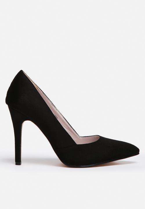 Square Court Shoe (size 7)