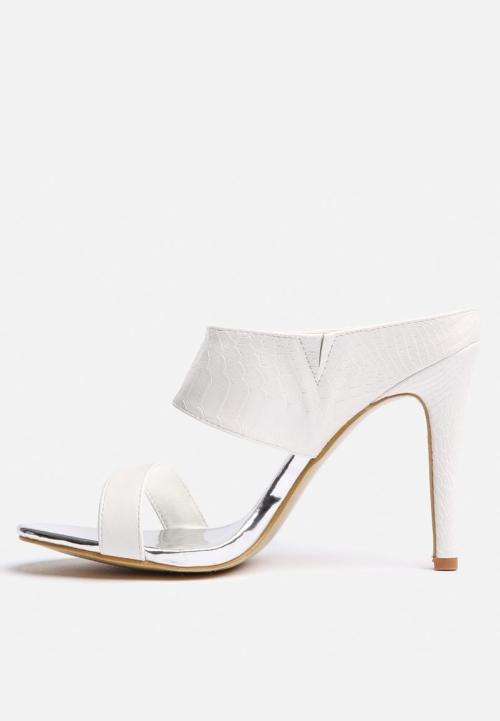 Leona-FOOTWORK-Size 6