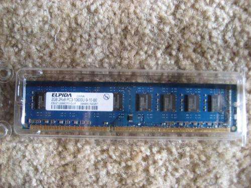 Elpida 2GB DDR3 1333 (PC3 10600) 240-Pin DDR3 SDRAM Desktop Memory Model (EBJ21UE8BDF0)