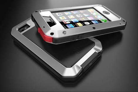 LUNATIK TAKTIK EXTREME IPHONE 5/5S COVER (BRAND NEW, SEALED)