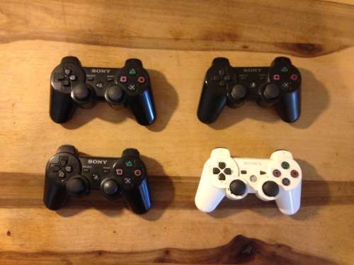PS3 CONTROLLER BUNDLE (PLEASE READ)