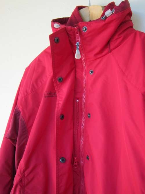 COLUMBIA WOMENS JACKET WITH DETACHABLE FLEECE INNER RED JERSEY (SIZE:M)