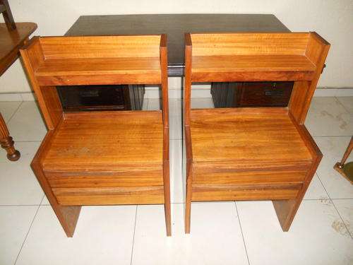 LOVELY PAIR OF RETRO BEDSIDE PEDESTALS.NO RESERVE!!!