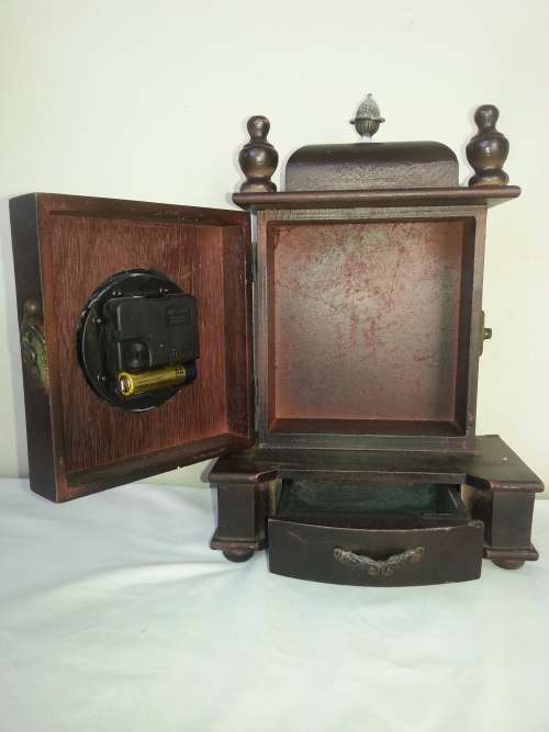 ALTAV QUARTZ CLOCK - WORKING