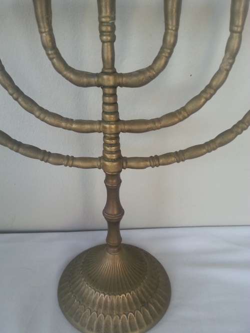 HEAVY SOLID BRASS SEVEN CANDLESTICK MENORAH