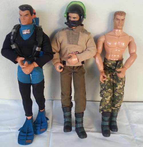 3 X ACTION FIGURES VINTAGE 1 X 1994 HASBRO PAW TUCKET 2 X 1999 lANARD TOYS