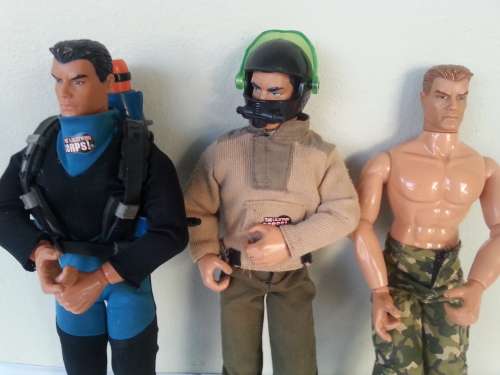 3 X ACTION FIGURES VINTAGE 1 X 1994 HASBRO PAW TUCKET 2 X 1999 lANARD TOYS