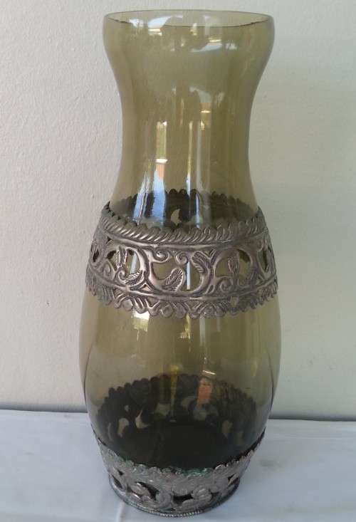 VINTAGE GREEN VASE WITH LACE PEWTER? OVERLAYS