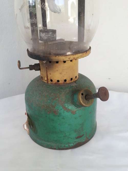VERY VINTAGE COLEMAN LANTERN - SUNSHINE of THE NIGHT