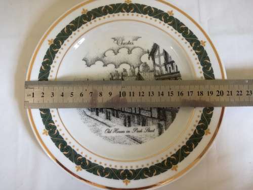 LIMITED EDITION PLATE - GERALD SWAN - OLD HOUSES IN PARK STREET