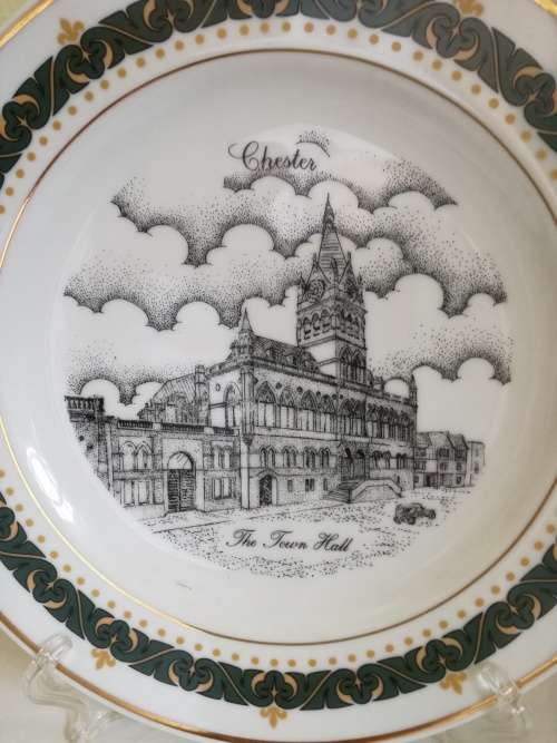 LIMITED EDITION PLATE - GERALD SWAN - THE TOWN HALL