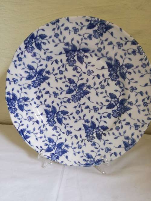ROYAL TUDOR 'BOUQUET - BY GRINDLEY STUNNING BLUE PLATE - 26 CM