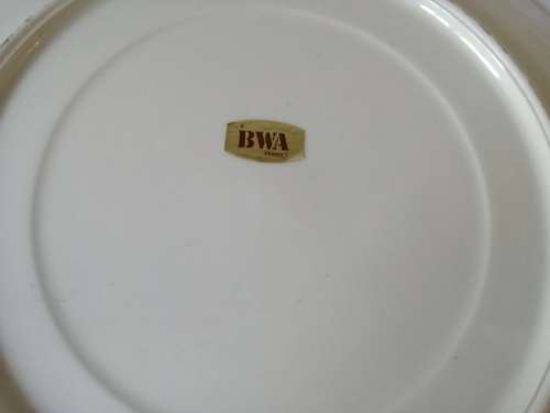 LARGE BWA JAPAN DECORATIVE PLATE