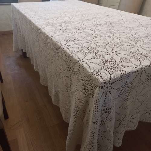 ENORMOUS 3M  VINTAGE CROCHET TABLECLOTH 330 X 208 CM