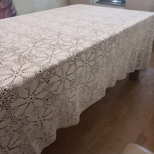 ENORMOUS 3M  VINTAGE CROCHET TABLECLOTH 330 X 208 CM