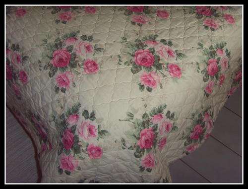 VINTAGE COUNTRY COTTAGE 'ROSE' DBL BED QUILT