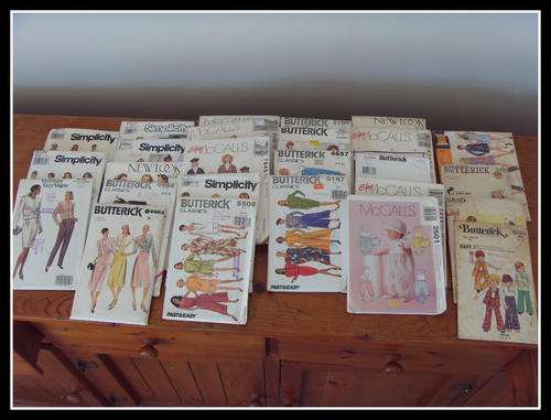 26 X SEWING PATTERNS - UNUSED AND SOME VINTAGE