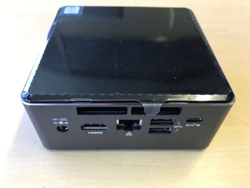 INTEL NUC7I3BNH Core I3 - 3.2GHz 7th GEN 4 GB Ram  500 GB HDD