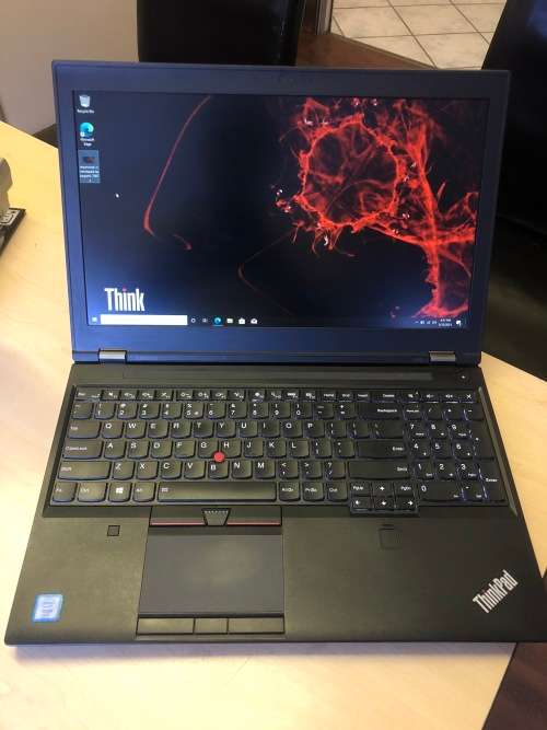 LENOVO ThinkPad P50 Xeon® CPU E3-1535M v5 2.9GHz 64GB Ram 256GB SSD 15.6 HD Graphics P530+NVIDIA Qua
