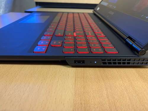 Lenovo Legion Y530 i7-8750H 2.21GHz 16GB Ram 256 GB SSD+ 2TB HDD 15.6 NVIDIA GeForce 1050Ti +UHD Grp